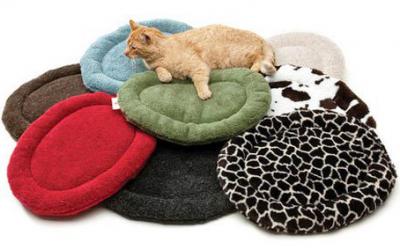 Кровать для кошки - как сделать, какую купить?